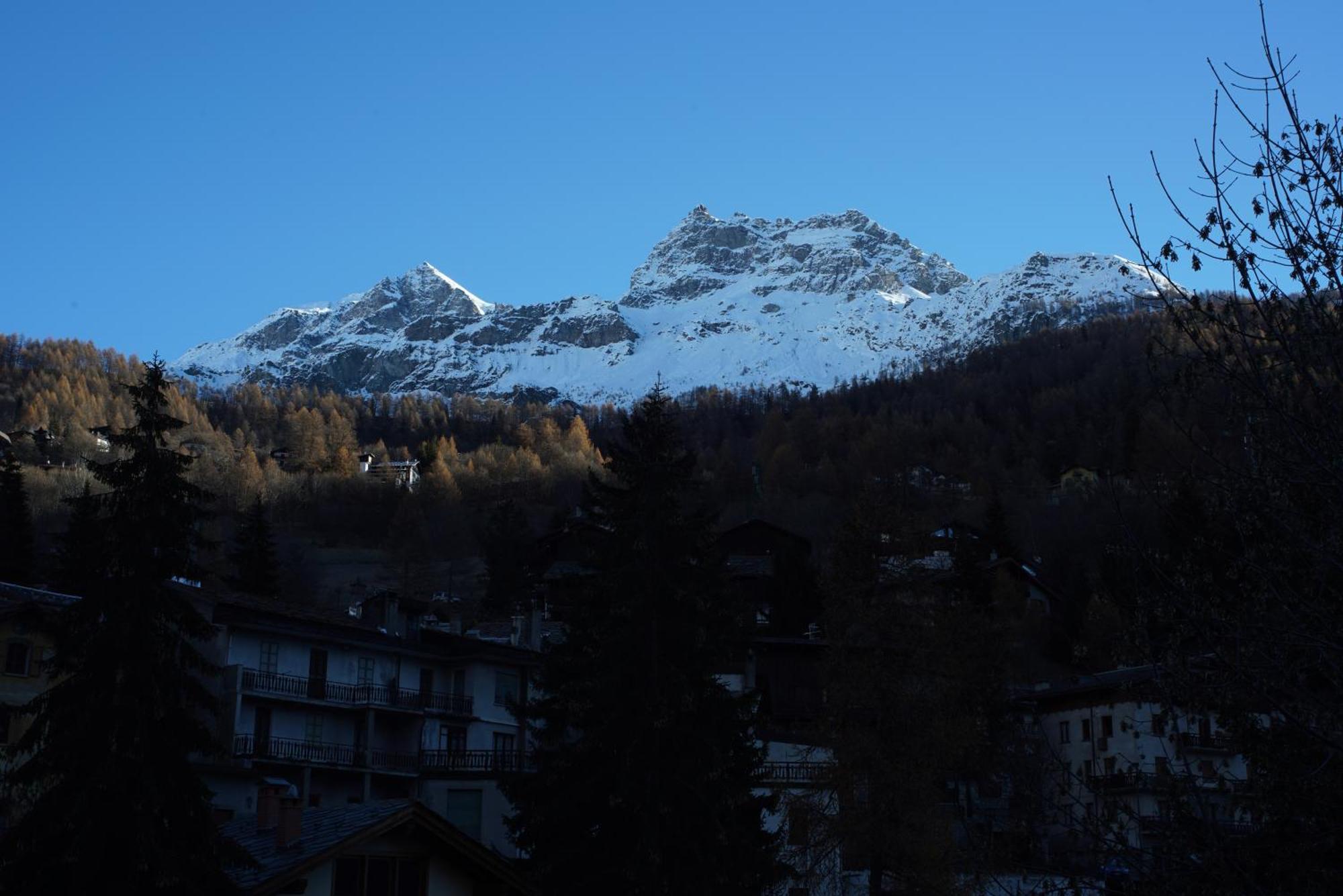 Hotel Al Caminetto Valtournenche Eksteriør bilde